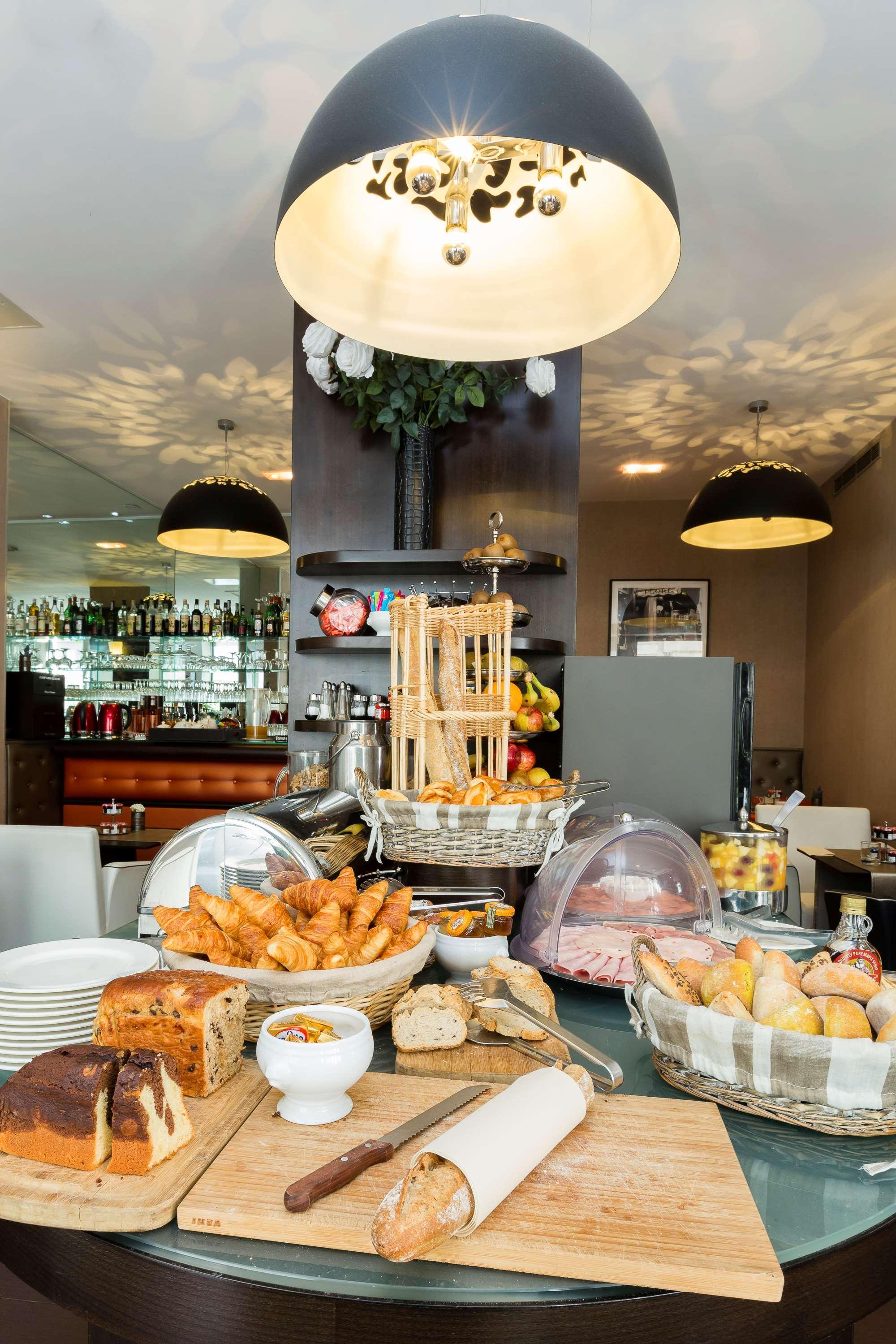 Hotel Elysees Bassano Париж Экстерьер фото