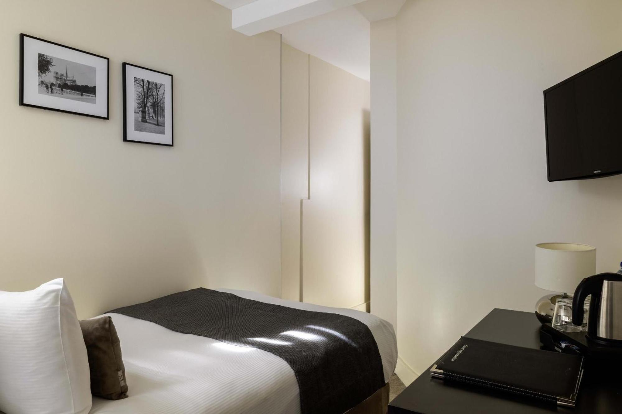 Hotel Elysees Bassano Париж Экстерьер фото