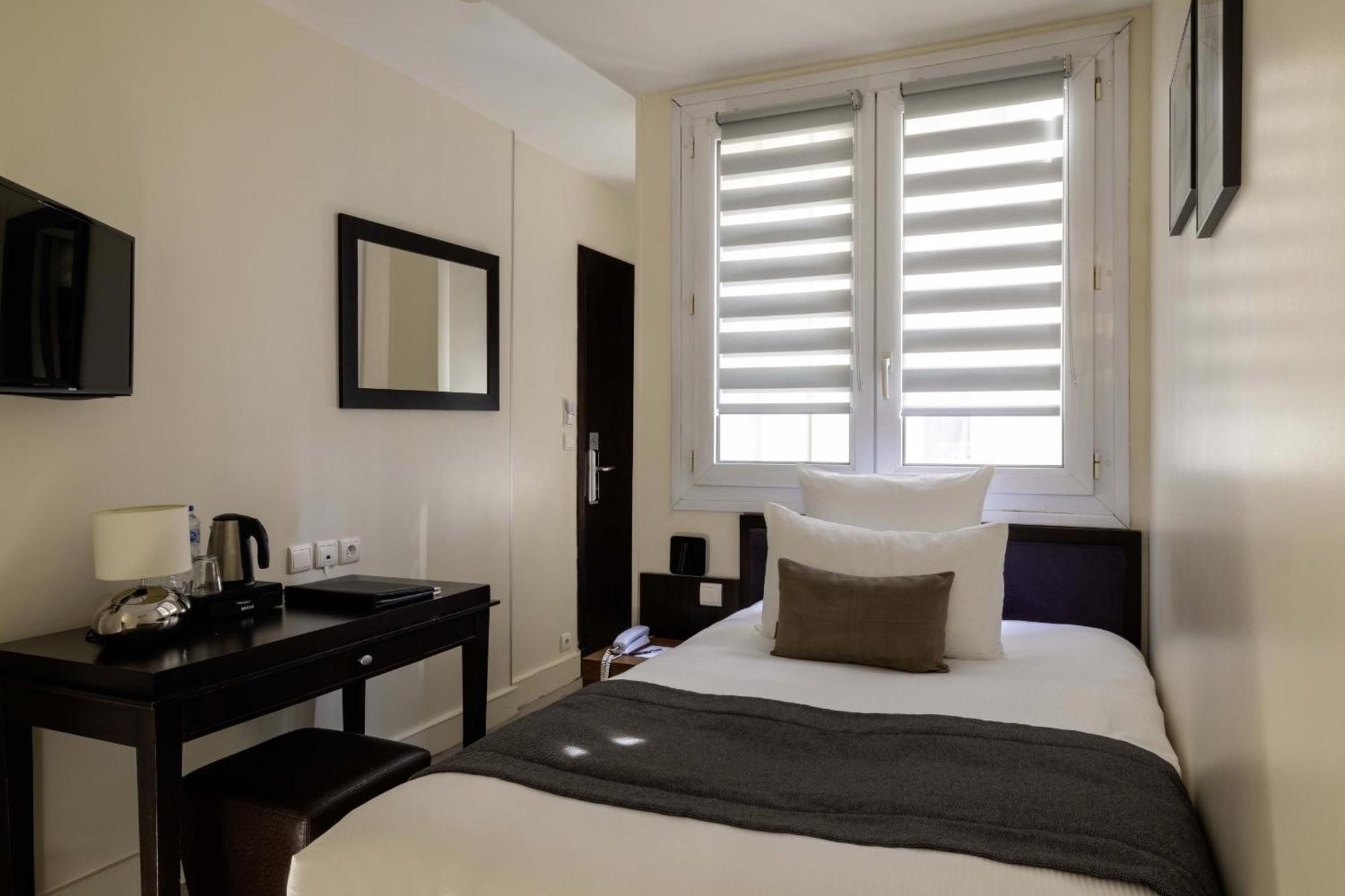Hotel Elysees Bassano Париж Экстерьер фото